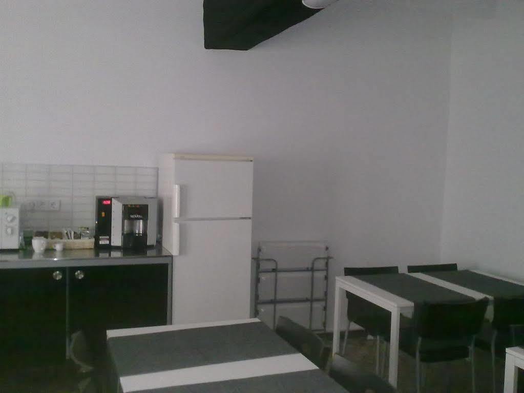 Hostal Santa Teresa 레우스 외부 사진
