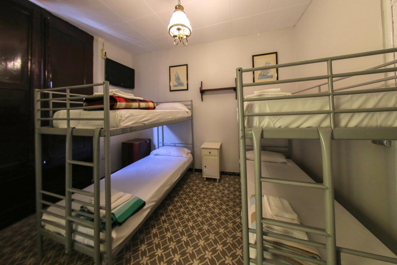 Hostal Santa Teresa 레우스 외부 사진