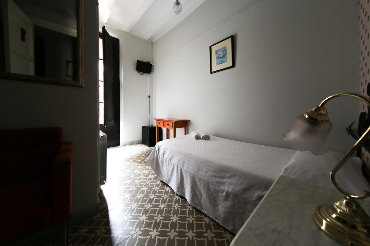 Hostal Santa Teresa 레우스 외부 사진
